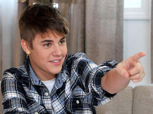 Texans Threaten to Sue Justin Bieber for Twitter Prank