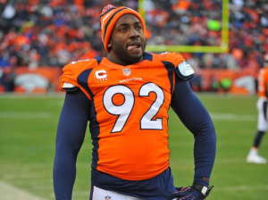 Elvis Dumervil Signs 5-Year Contract With Baltimore Ravens